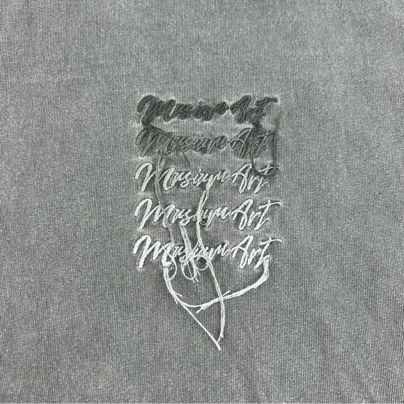 Musium Div. Gray long Sleeve Tshirt Art de la Galerie M/L Spell Out - Picture 3 of 10